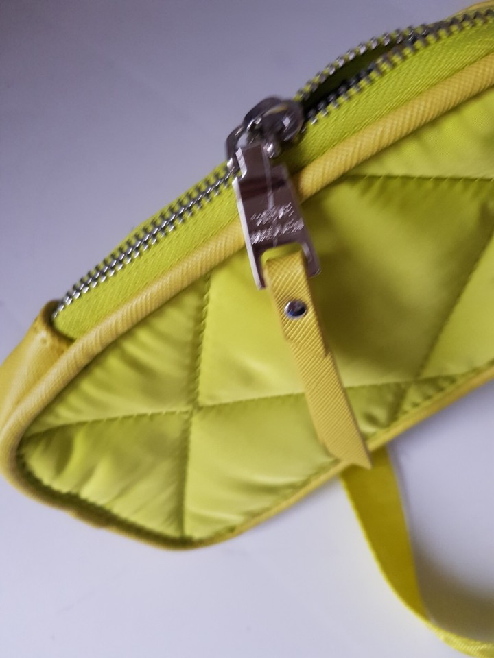 Steve Madden Quickly Quilted Neon Green Phone Card Crossbody Case Bag