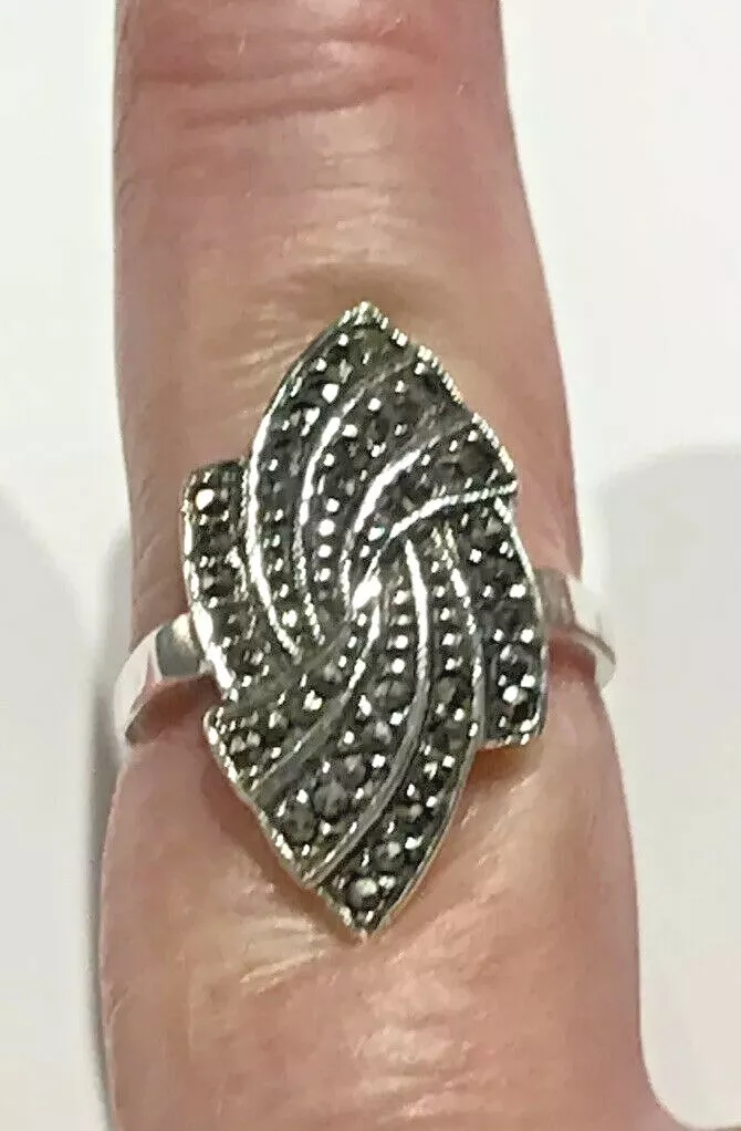 Vtg Signed JH Ring Sterling Silver 925 Marcasite EUC GIFT Sz 7.25
