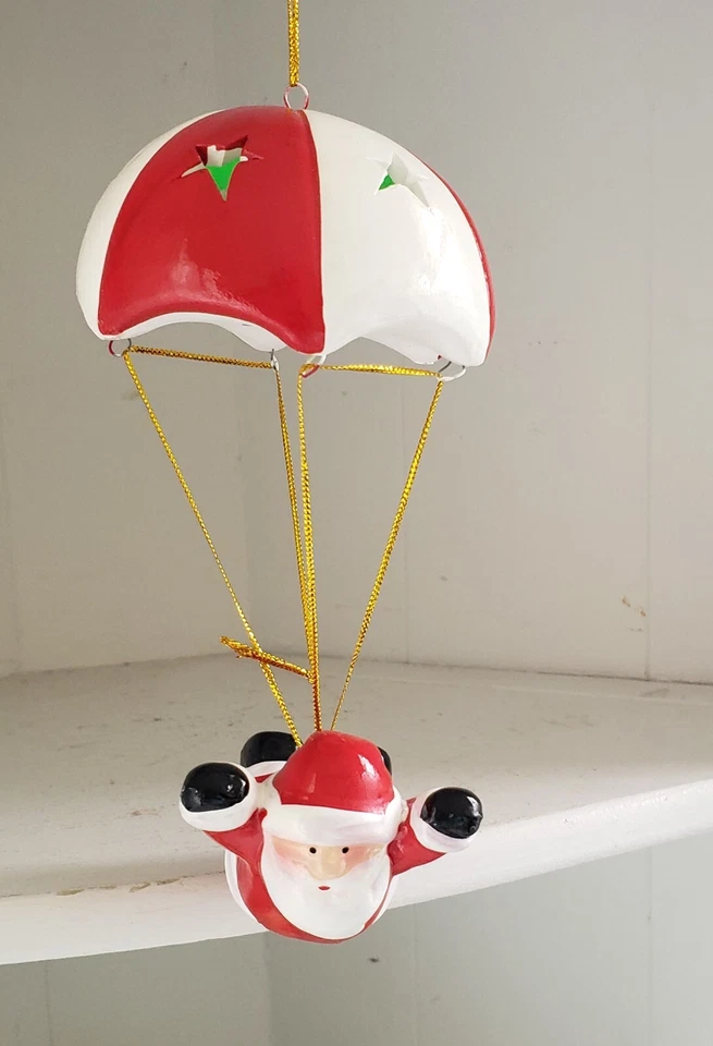 Chicago Blackhawks Hanging Christmas Tree Ornament Flashing Light Ceramic Santa - Image 3 of 4