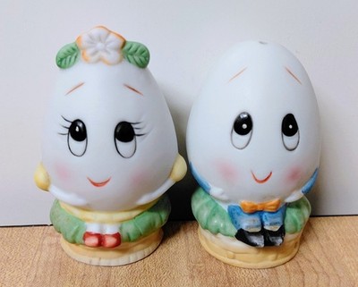 VTG Lefton Egg Salt & Pepper Shaker Set Anthropomorphic 1960s Rare