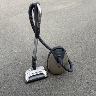 Kenmore Elite 700 Series Canister Vacuum   Pet Friendly Ultra Plush 81714