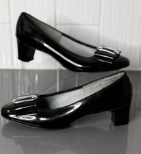 VTG Women s Pump Shoe Black Patent Leather By Charm Step 8M Silver Buckle VGUC