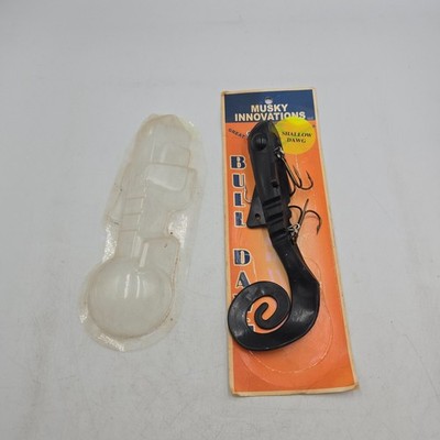 Musky Innovations Shallow Bull Dawg Muskie Lure - Open Package