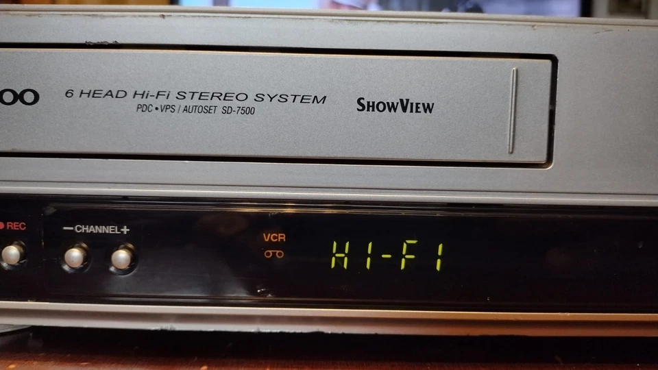 DAEWOO SD-7500 Funziona Solo Il VHS REVISIONATO +TELECOMANDO Leggi Descrizione - Immagine 3 di 4