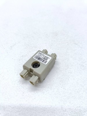 BMW 7 F01 F02 F03 F04 2013 Antennenverstärker Signalverstärker RPG24838