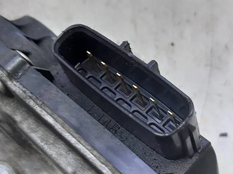 220300T110 caja de mariposa para TOYOTA AURIS TOURING SPORTS (E18) 2012 7703997 - Imagen 3 de 4