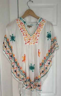 Wayan Natural Wear Women's White Gauzy Tunic Floral Embroidered Hippie Boho EUC