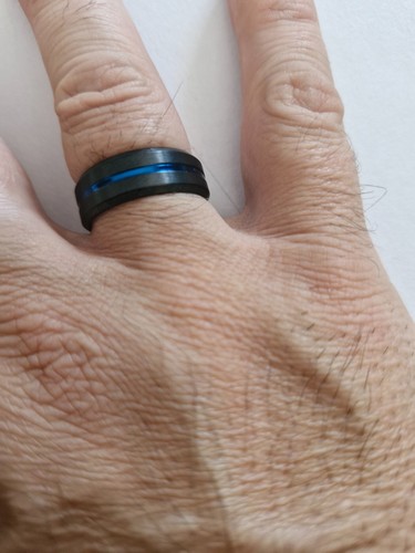 Men's Ring Brand New Black with Blue Streak Size 10 - Picture 11 of 23