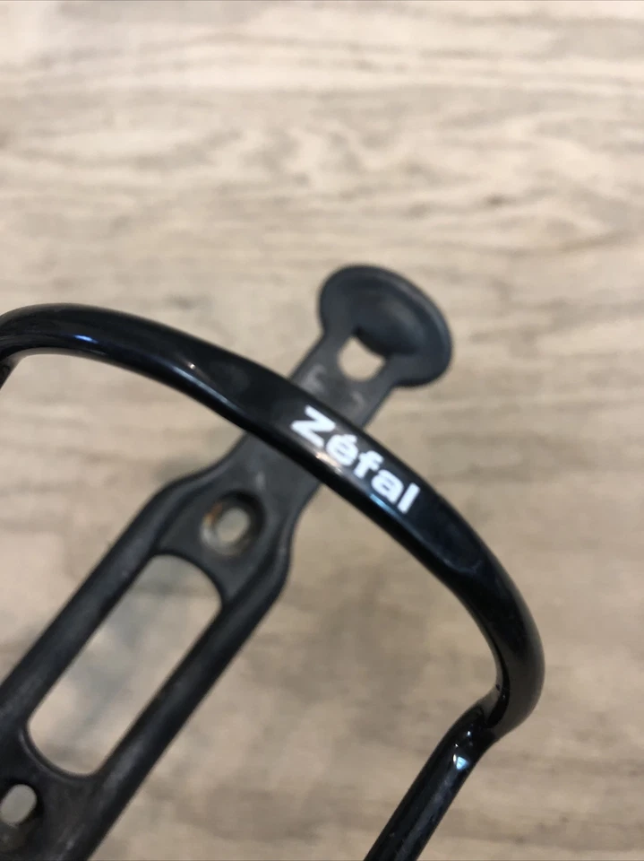 Jaula para botellas de agua Zefal de plástico/aluminio negro para carreras de carretera Foto 3 de 4