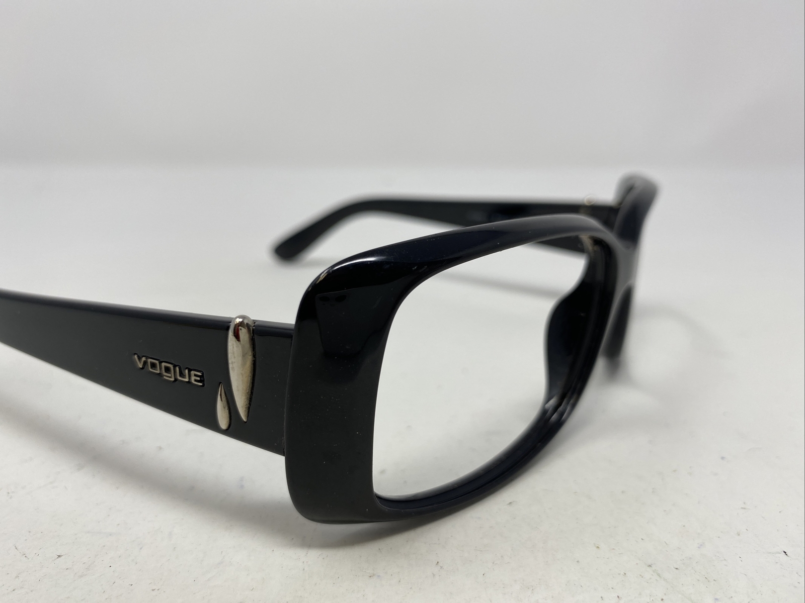 Vogue Eyewear Italy VO 2663S W44/11 5716135 2N Black Sunglasses