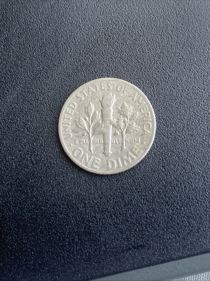 *RARO* 1967 Roosevelt Error Dime (IN GOD WE TRUST, 7 y JS) Foto 2 de 4