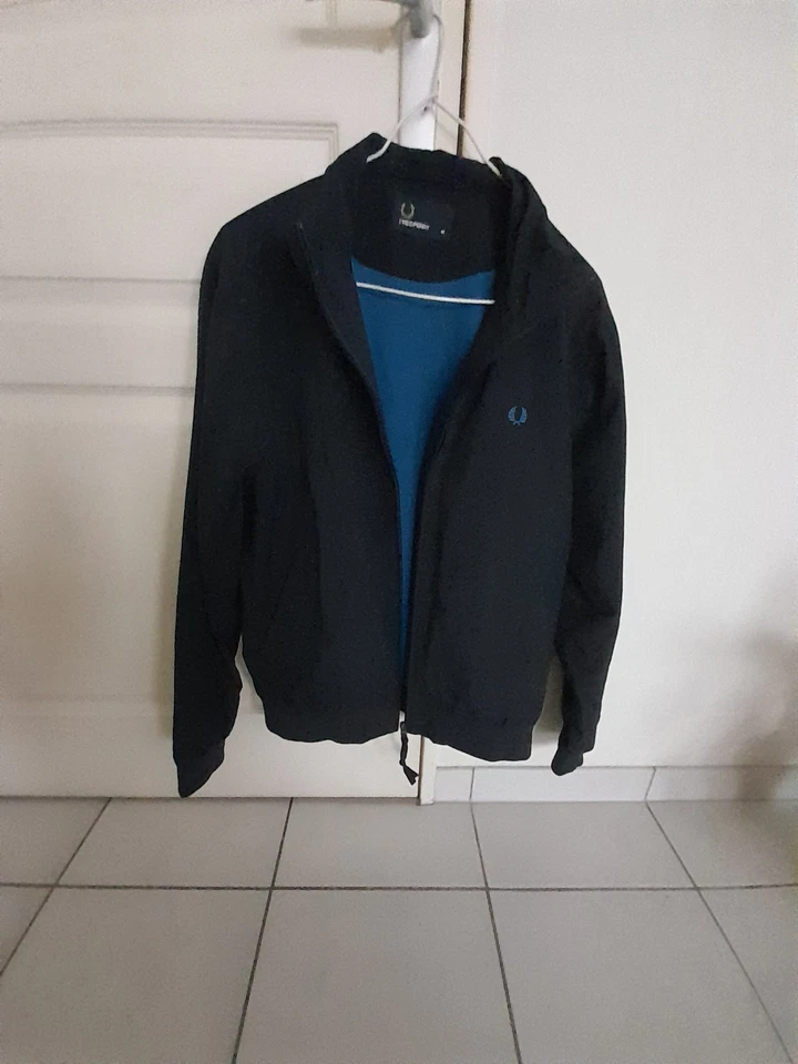 Fred Perry Veste Homme M Fermeture Éclair Poches Col Montant Doublé Foncé - Photo 2/3
