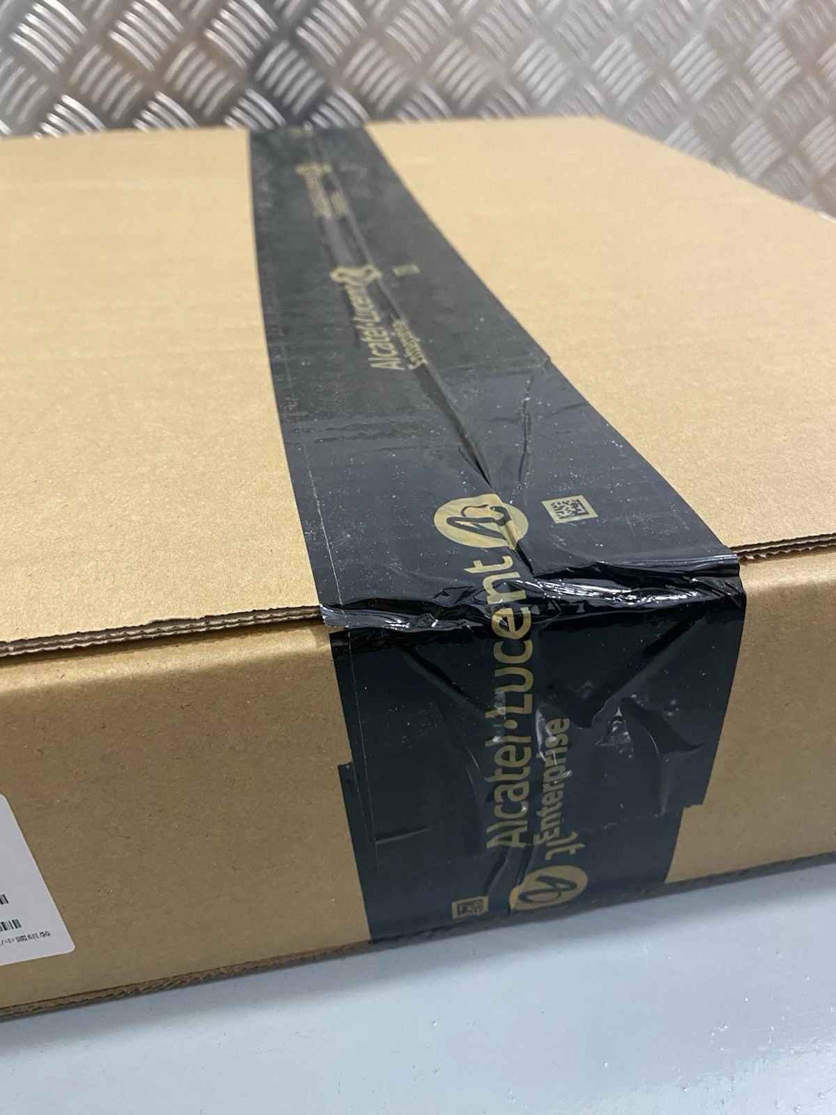 Alcatel-Lucent Enterprise Omniswitch 2360 OS2360-P24X Brand New Sealed 3