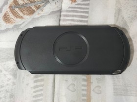 PSP Street E1004 CB Black Boxed Console With 6 Games, Memory, Camera, Case.