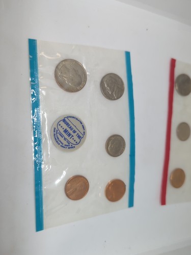 1969 Uncirculated Coin Set U.S Mint Original Government Packaging OGP - Picture 2 of 5