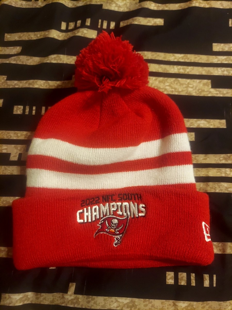 New Era Tampa Bay Buccaneers Red Pom Pom Beanie Hat NFL 2022 NFC