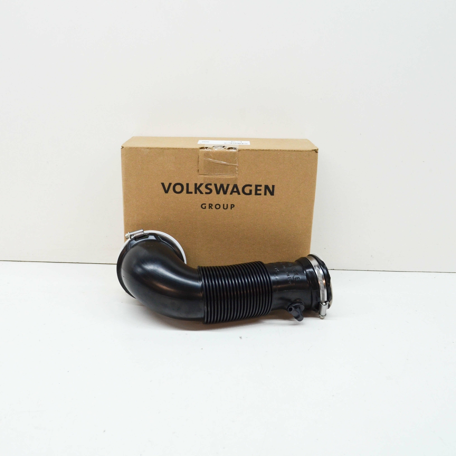 Tube d'admission d'air pour moteur Audi Q5 FY 06L129629B