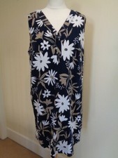 M&S COLLECTION NAVY, WHITE AND BEIGE FLORAL PRINT LINEN MIX DRESS - SIZE 18