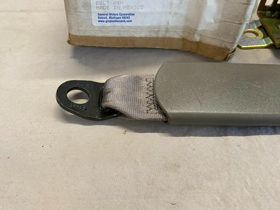 Cinturón de hombro izquierdo derecho Oldsmobile Cutlass genuino GM 1997-1999 12458486 Foto 3 de 4