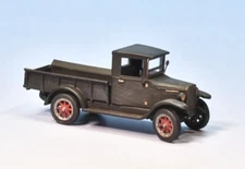 HO Scale 1929 International Sixspeed Pickup Kit by Showcase Miniatures (3020)