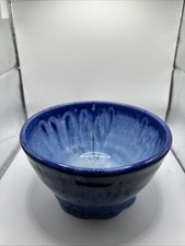 HANDMADE/HANDTHROWN STONEWARE POTTERY BOWL BLUE DRIP GLAZE SIGNED Melanie W BSAS