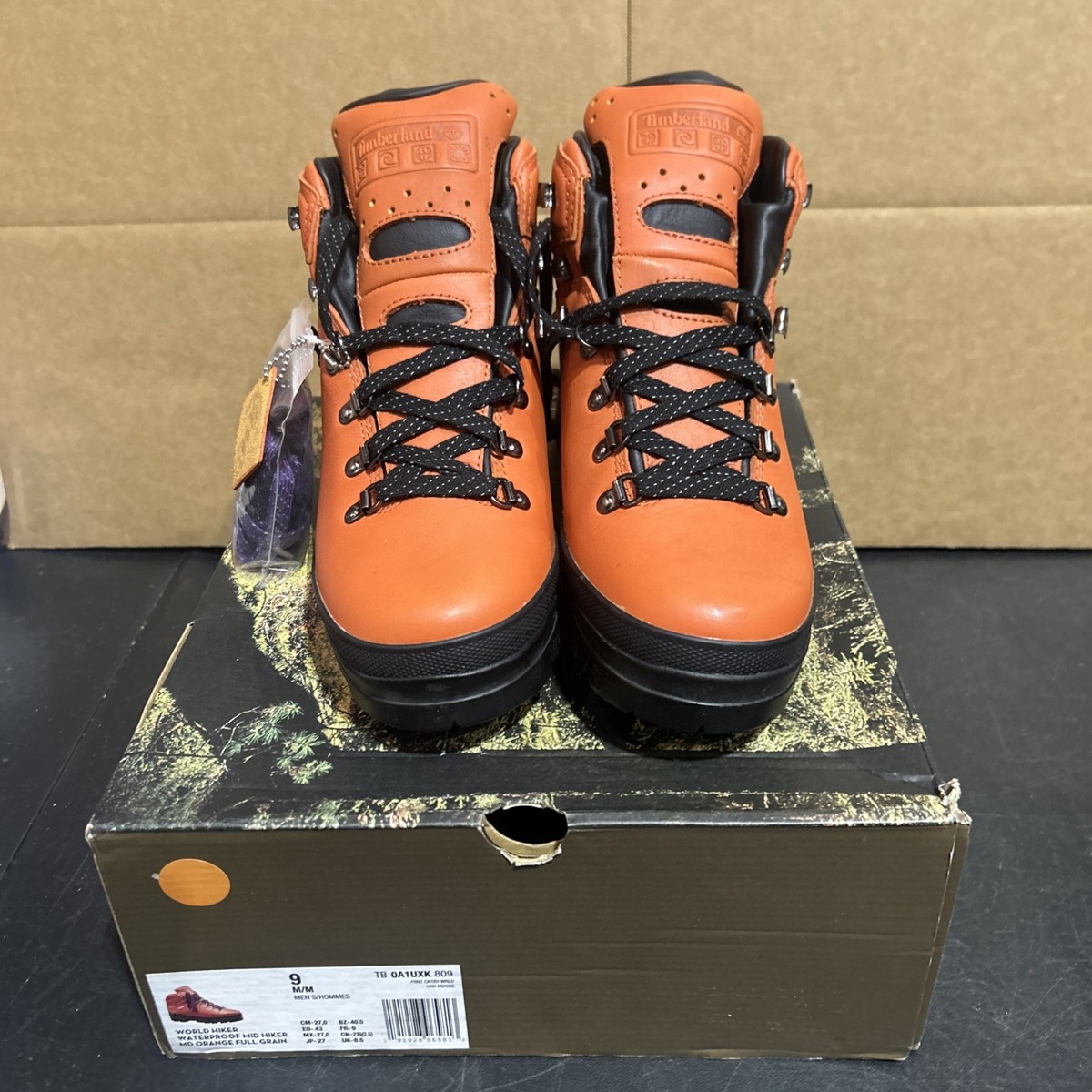 Supreme x Timberland World Hiker Front Country Boot TB0A1UXK-809