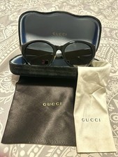 Gucci GG0817S Black  Gold Rounded Cateye Sunglasses - EUC