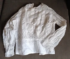 Beautiful blouse late 19th/early 20th century for girls