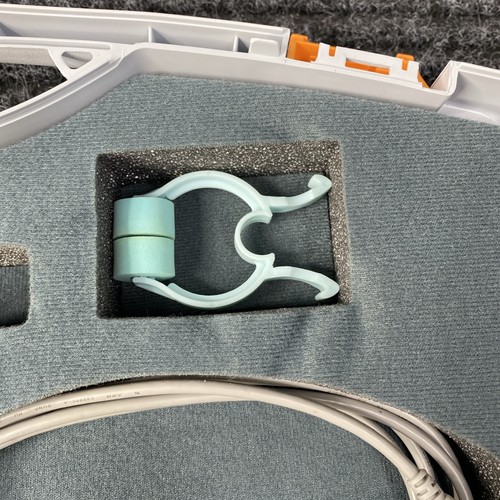 Carefusion Microlab Portable Spirometer - Picture 9 of 18