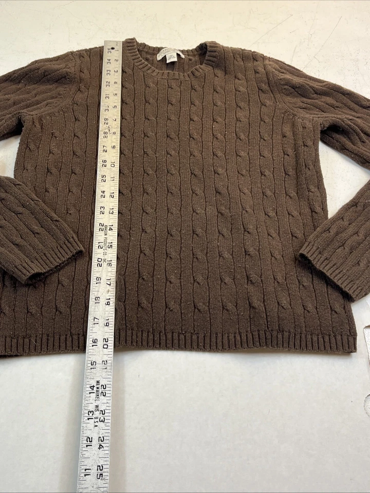 Mascota vintage para mujer St Johns Bay. Suéter suéter tejido con cable marrón mediano Foto 3 de 4