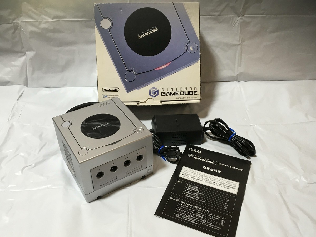 Nintendo Game Cube Silver Console DOL-001 Japan GC Working Nintendo Game Cube Silver Console DOL-001 Japan GC Working