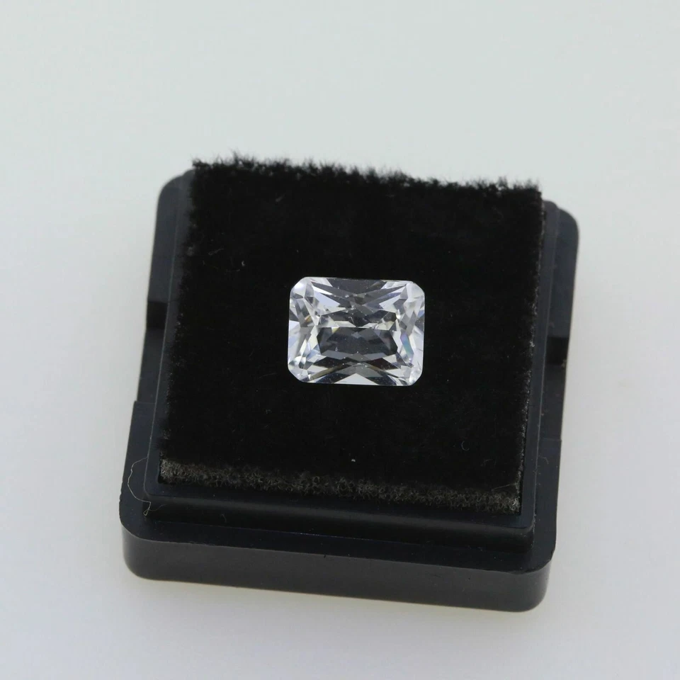4 Carat Radiant 10x8mm Loose Moissanite Stone White D Color VVS1 Certificate - Image 4 of 4