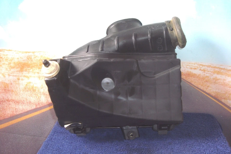 Caja de aire Thunderbird compatible con Lincoln LS 2002 carcasa de filtro de aire OEM 2W4U-9600-AE Y4 Foto 3 de 4