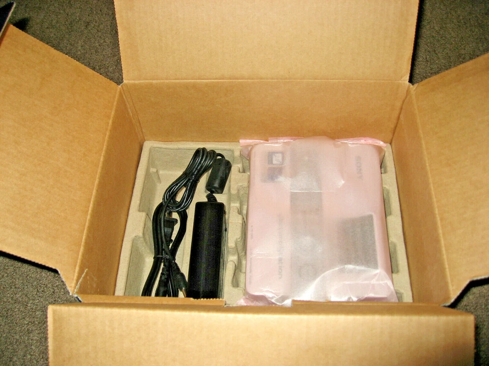 New Sony Digital Photo Printer Picture Station DPPFP55 With LCD Display - Image 4 of 4