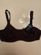 Bali Women's Lace 'N Smooth Black Stretch Lace Underwire Bra 3432 42D