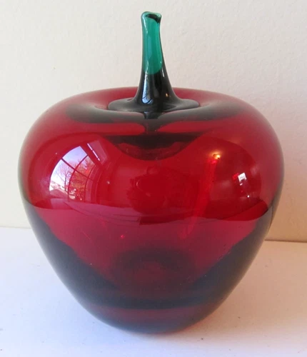 Vintage BLENKO Art Glass 4 1/2" Red APPLE Applied Green Stem Paperweight