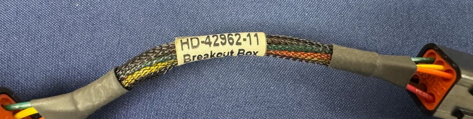 Harley-Davidson HD-42962 Essential Tools Breakout Box Adapter (EL1) Foto 3 de 3