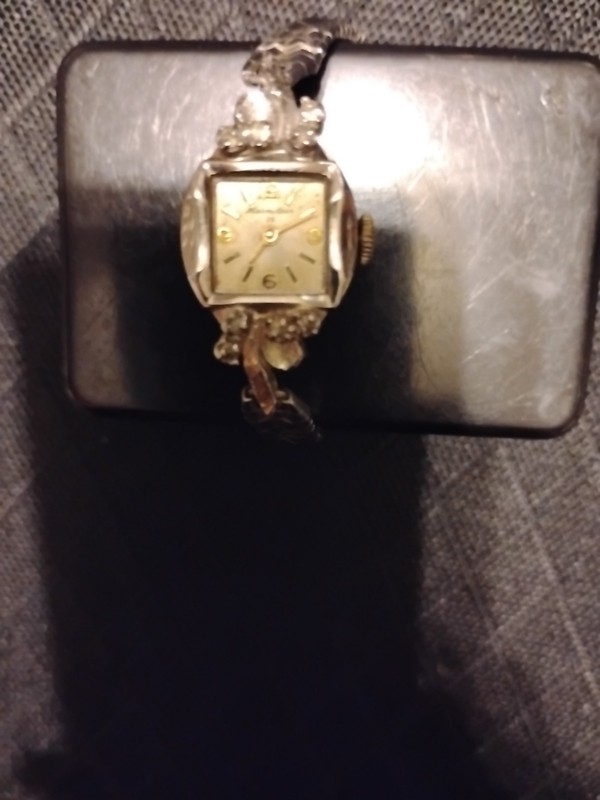 Vintage 1940-1950Hamilton Art Deco Watch,  Lds 7' Needs Front Glass , & Fixing