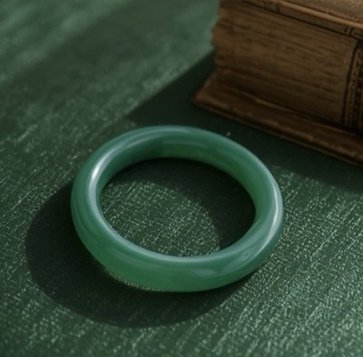 Natürlicher meergrüner Jade Armreif 52 mm Innendurchmesser AAAA