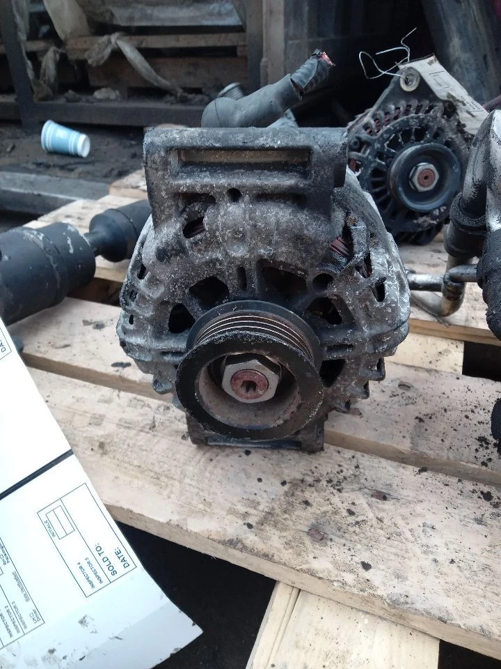 Used Alternator fits: 2014 Chevrolet Equinox 2.4 Grade A Foto 2 de 4