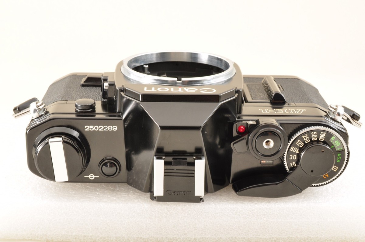Canon AE-1 Black Film Camera w/FD 50mm F1.4 SSC Lens Exc+5