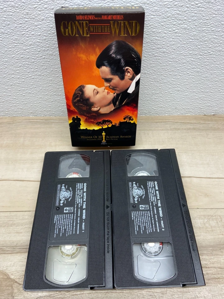 Vtg "Gone With The Wind" 1939 VHS Movie 2- Tape Set With Clark Gable - Image 3 of 4
