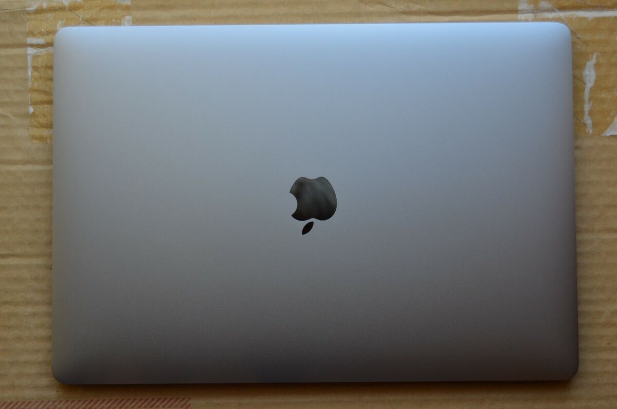 Grade A Apple MacBook Pro A1707 2017 15