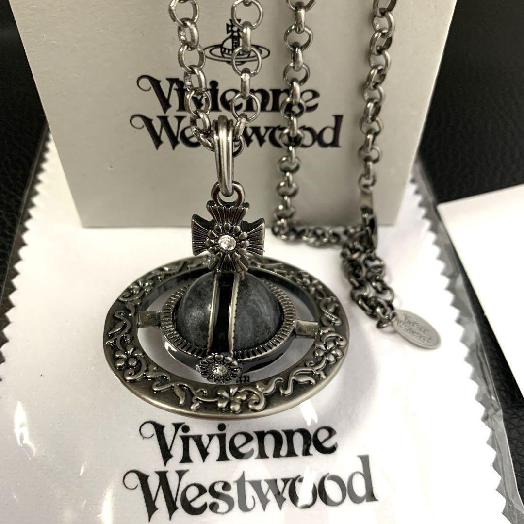 Vivienne Westwood Small Orb Necklace Flower Gunmetal Gray Vivienne Westwood Small Orb Necklace Flower Gunmetal Gray