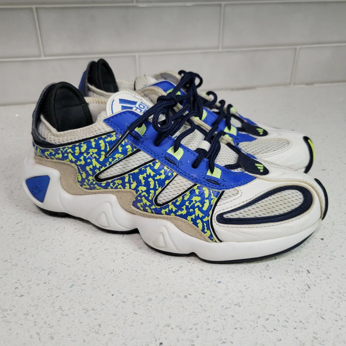 adidas torsion fyw s-97