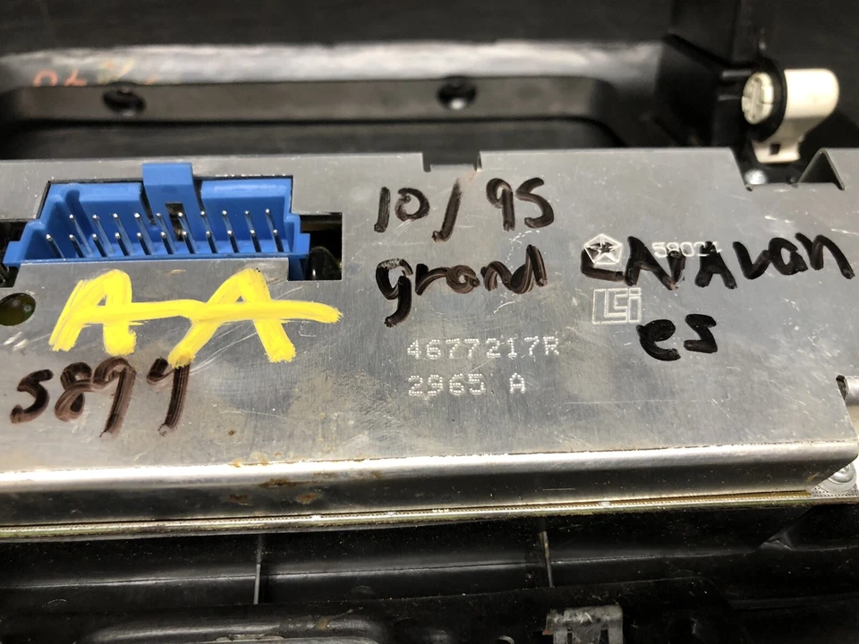 Dodge Caravan Voyager 1996 calefacción aire acondicionado doble zona temperatura control climático climatización climatización Foto 3 de 4