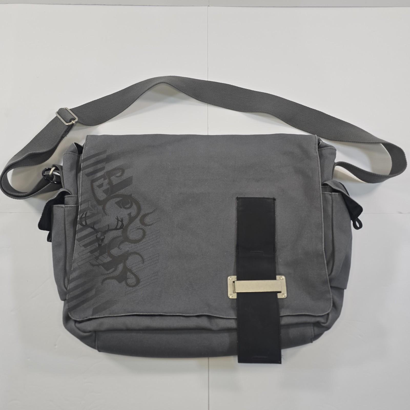 Case Logic 15"-16" Multi-Pocket Laptop Messenger Bag Black/G