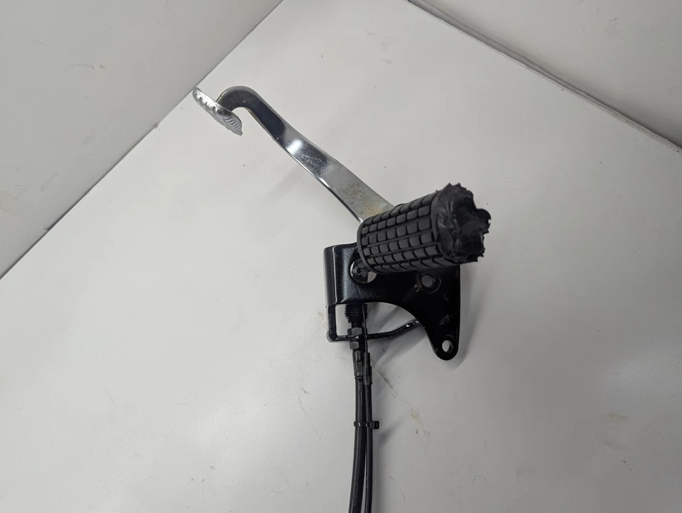 Cable de soporte de pedal de freno trasero Suzuki Gz250 1999-2012 OEM 1999-2012 Foto 3 de 4