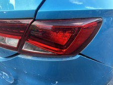 SEAT LEON FR 5DR 2013-2016 REAR LED TAIL LIGHT ON BODY - DRIVERS SIDE