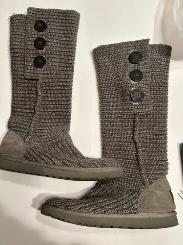 Stivali donna UGG Cardy taglia 8 grigi maglia bottoni a costine classici slouch pull on